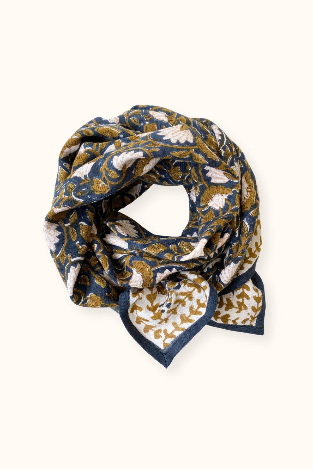 LATIKA Scarf - Storm Fan